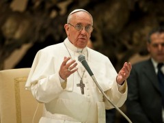 Pope Francis calls for just wage, deplores ‘slave labour’